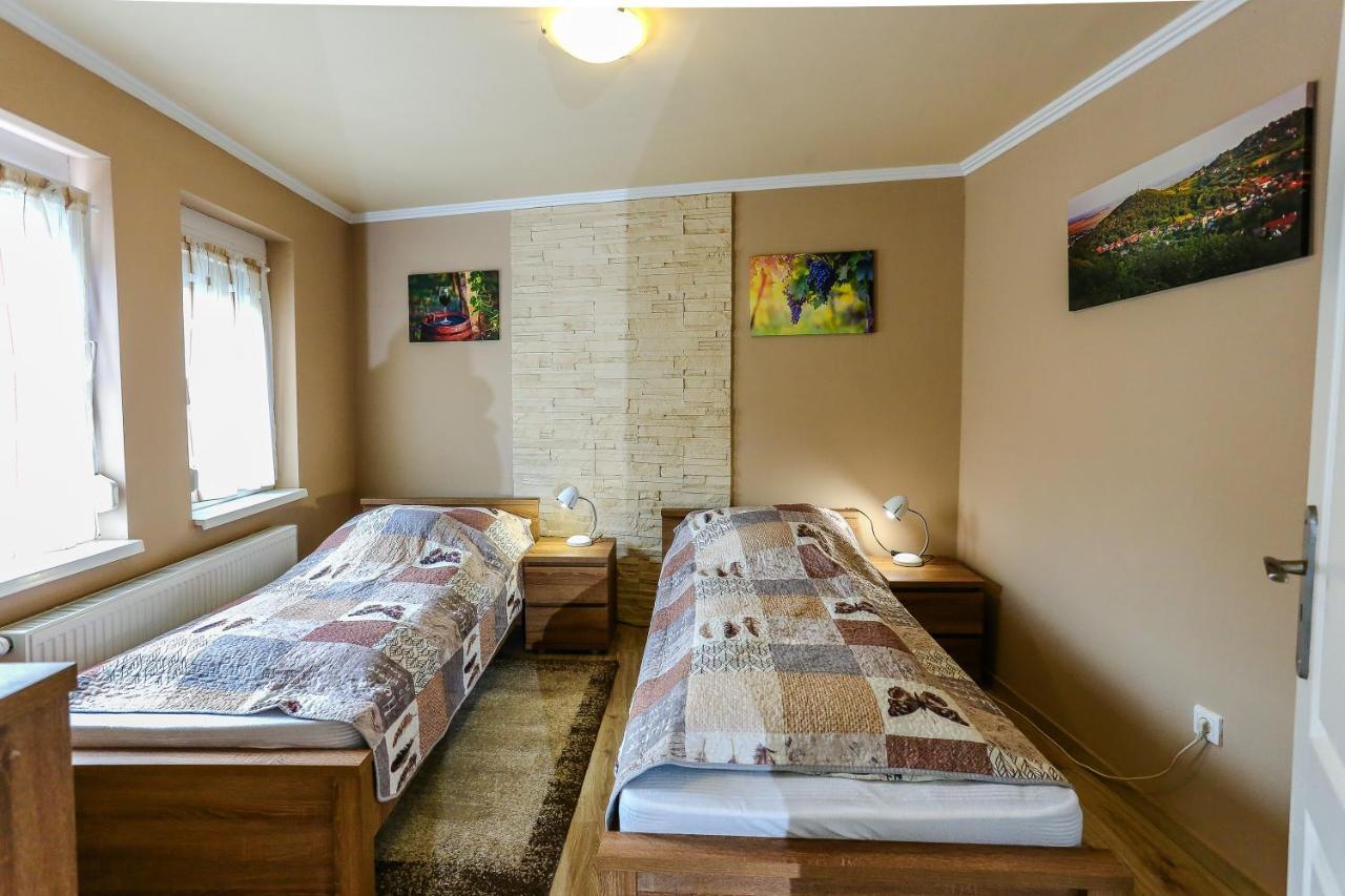 Gardi Apartman Szekszárd Exteriér fotografie