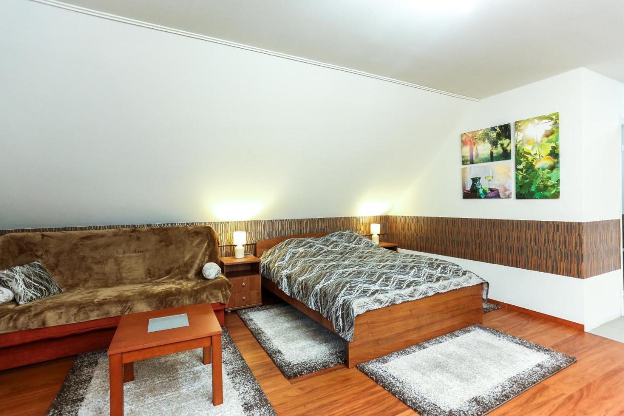 Gardi Apartman Szekszárd Exteriér fotografie