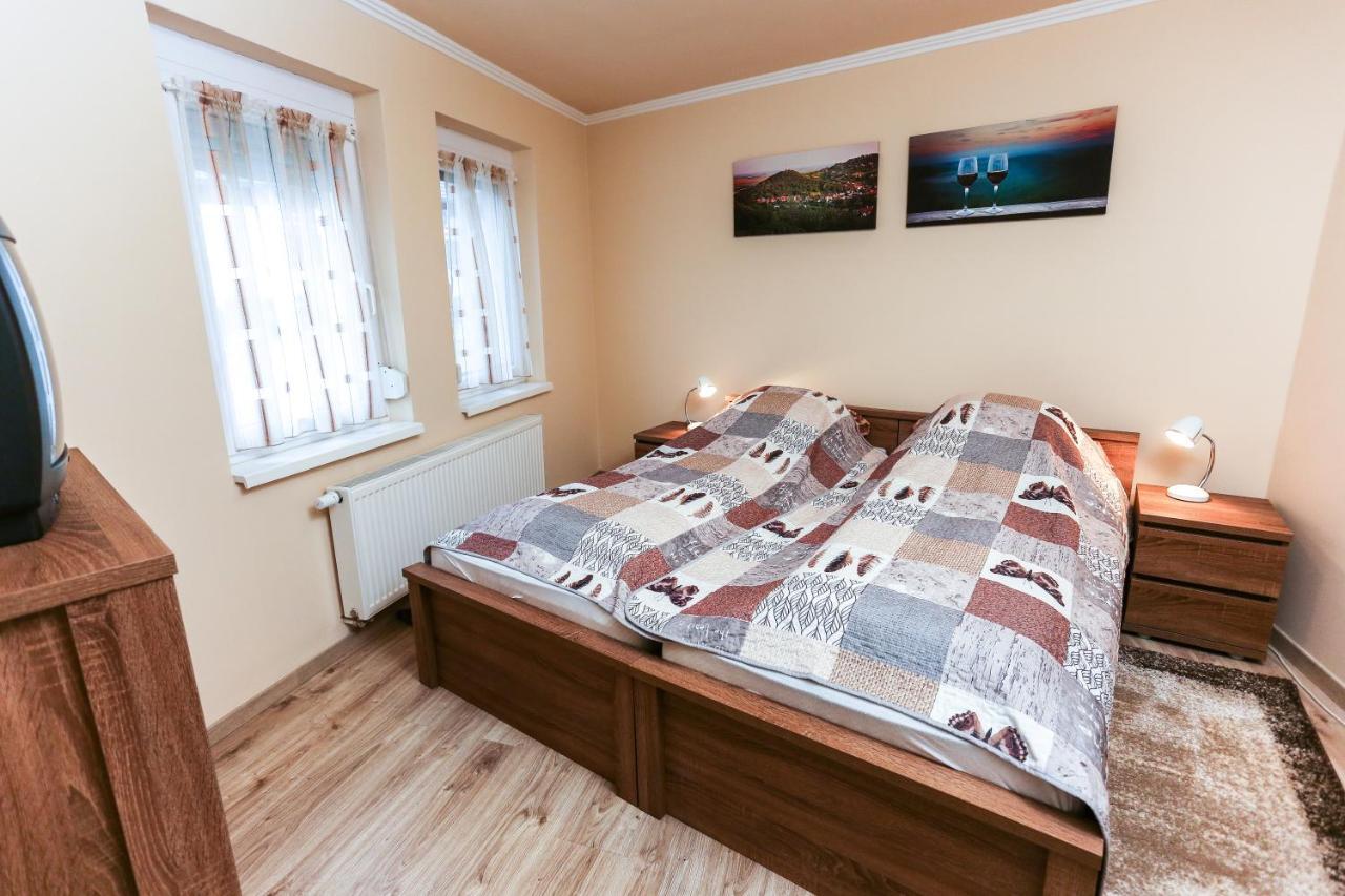 Gardi Apartman Szekszárd Exteriér fotografie